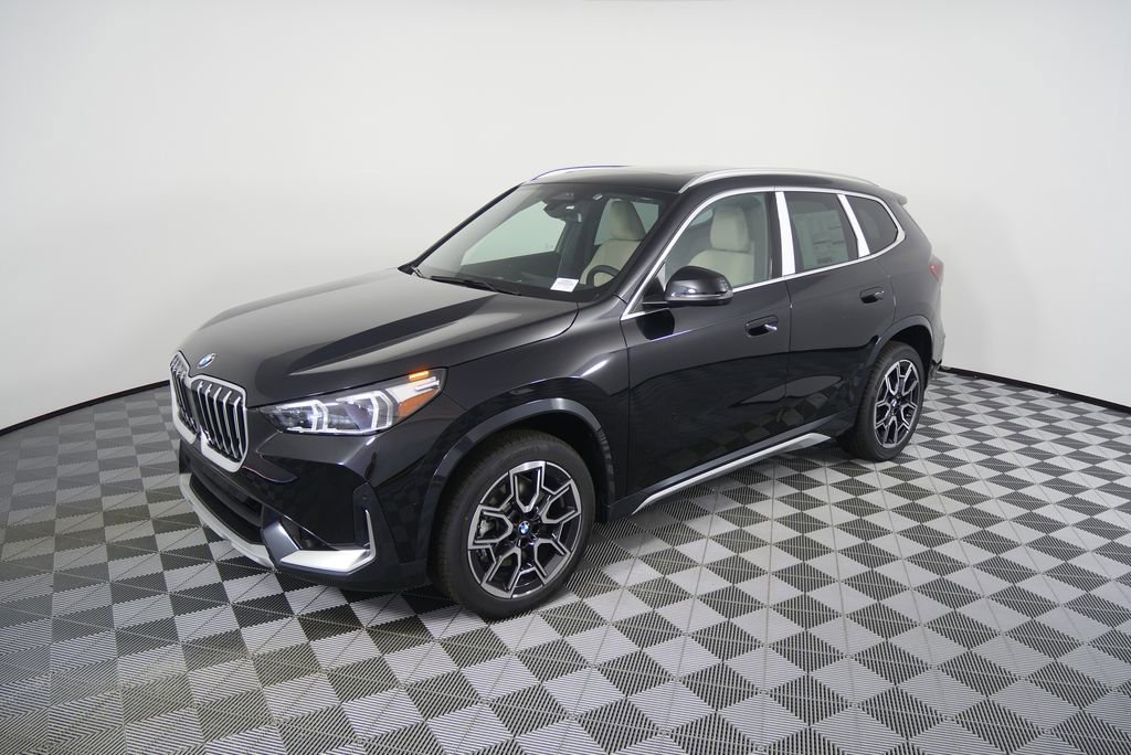Used 2025 BMW X1 xDrive28i AWD/4WD image 8