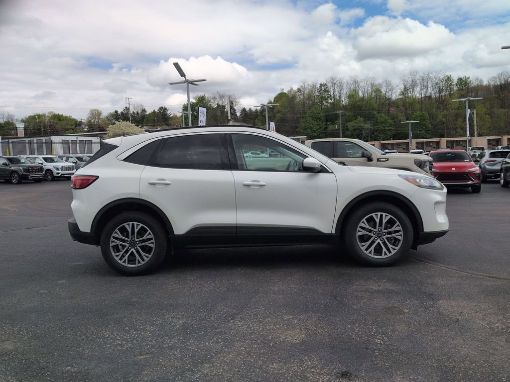 Used 2022 Ford Escape SEL w/ Technology Package AWD/4WD image 4