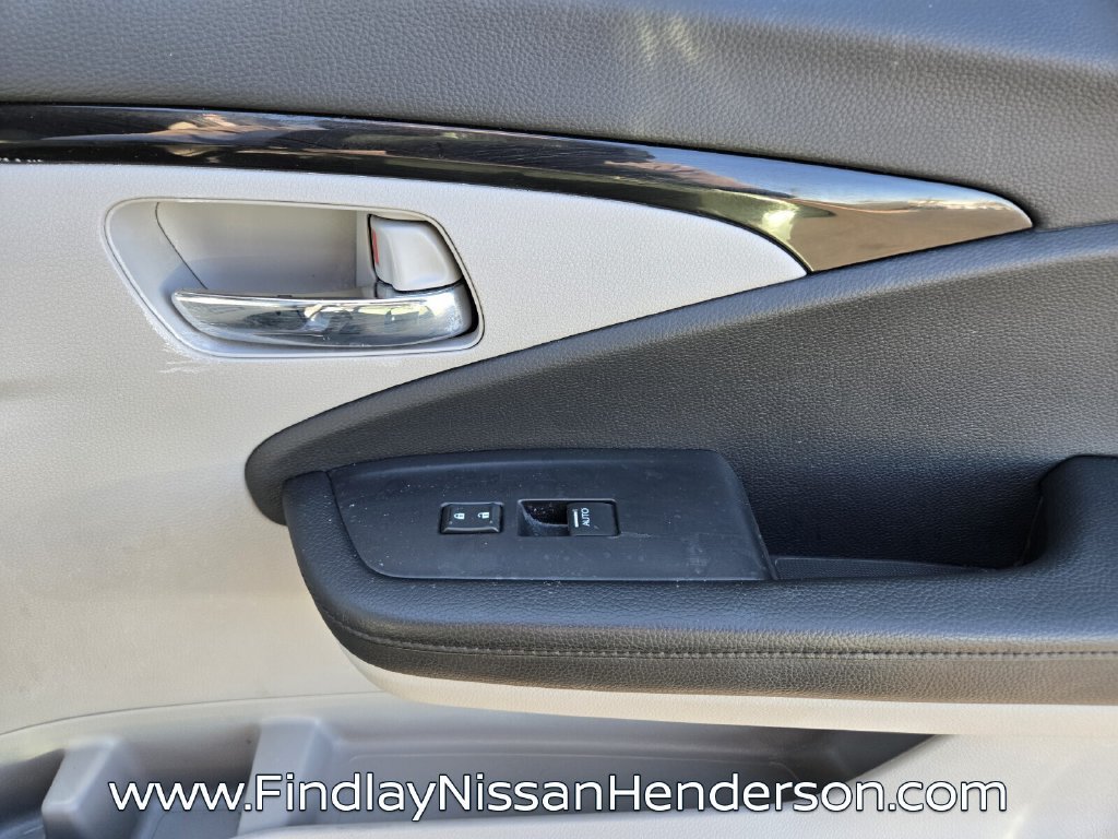 Used 2019 Honda Pilot Touring image 19
