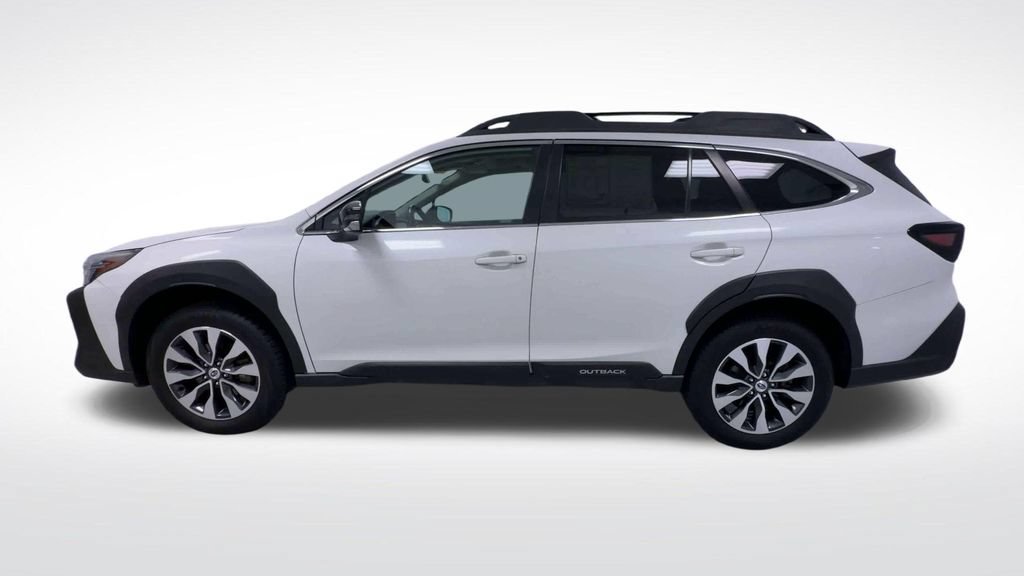 Used 2025 Subaru Outback Limited AWD/4WD image 5