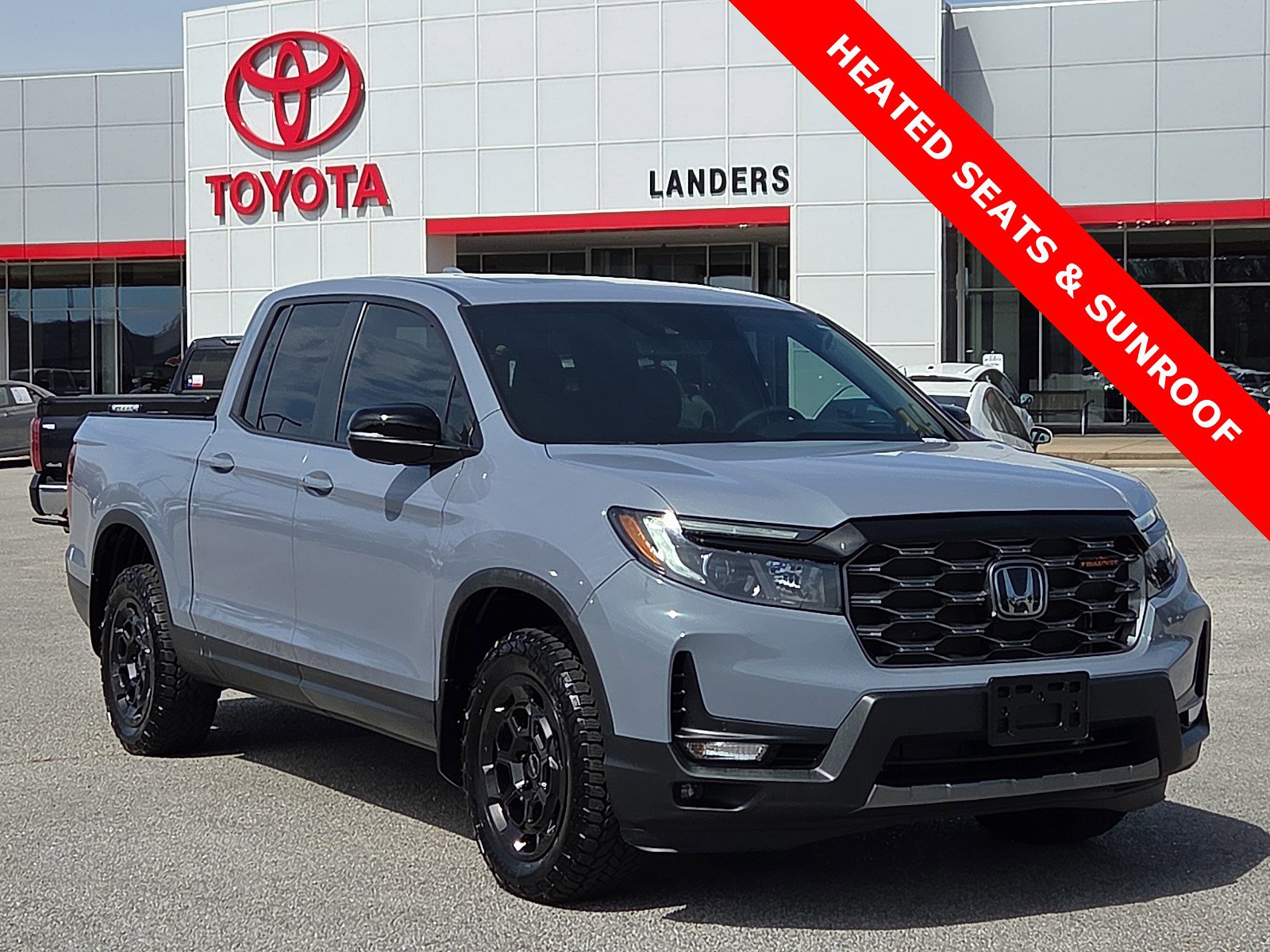 Used 2025 Honda Ridgeline TrailSport+ image 1