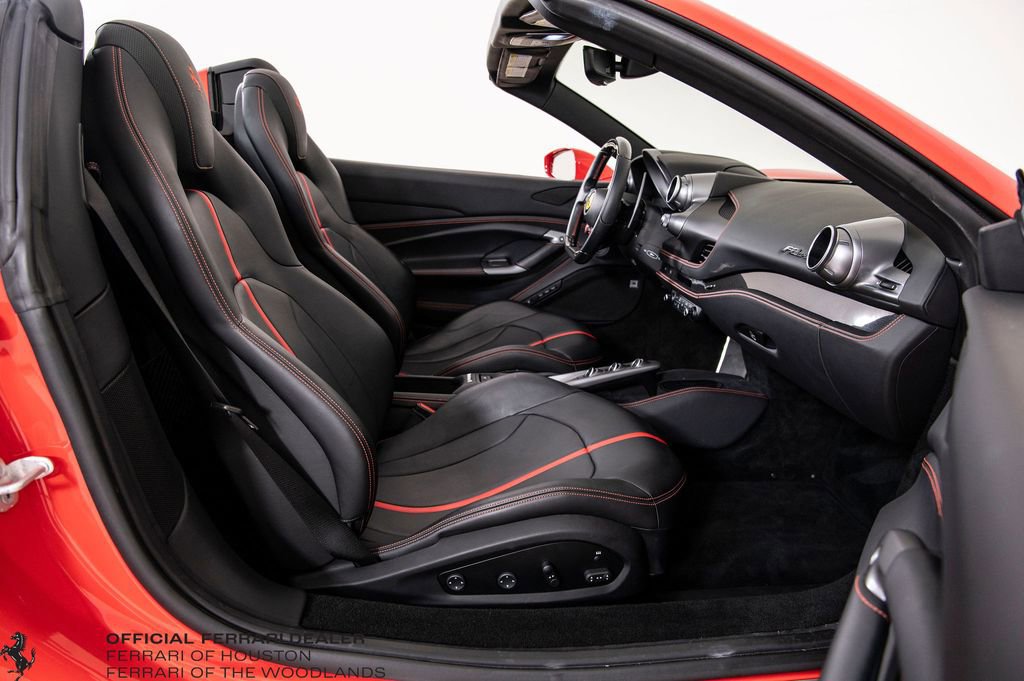 Used 2021 Ferrari F8 Tributo image 14