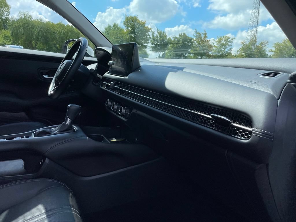 Certified 2025 Honda HR-V EX-L image 32