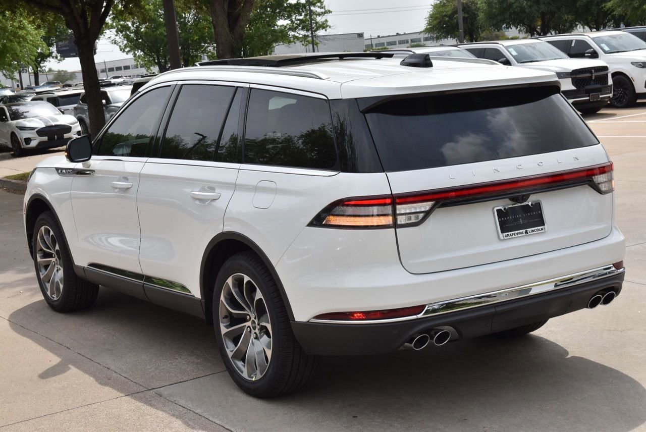 New 2026 Lincoln Aviator Reserve AWD/4WD image 9
