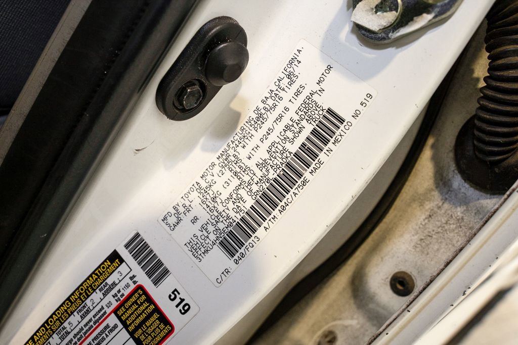 Used 2014 Toyota Tacoma PreRunner w/ SR5 Package RWD image 18