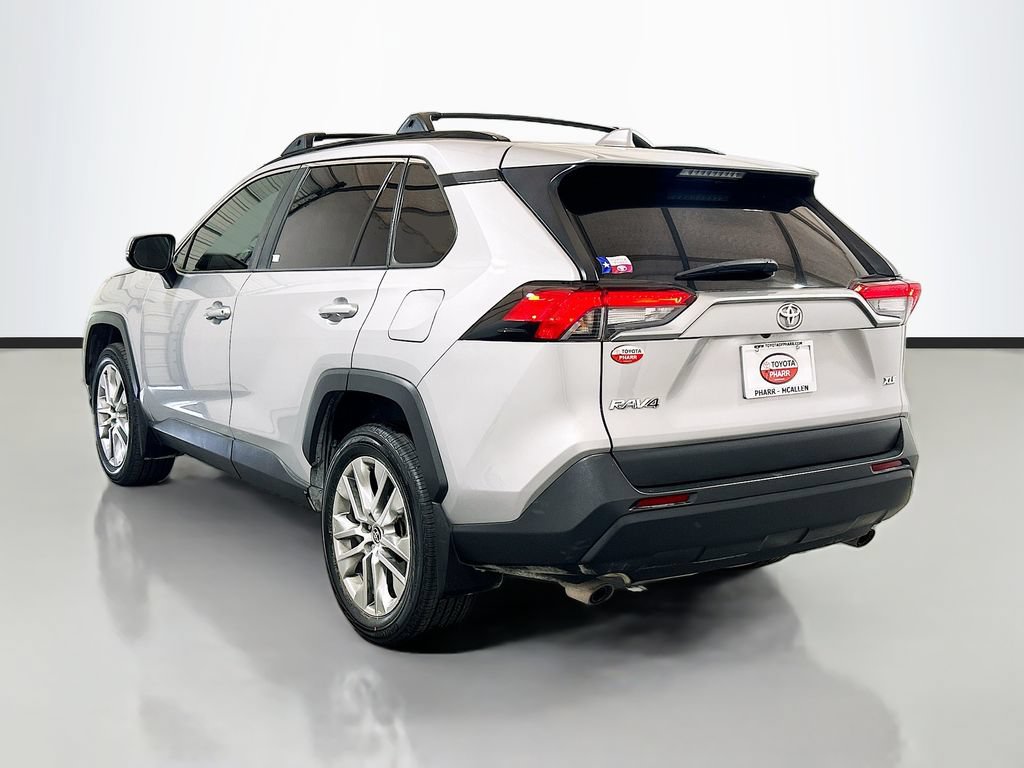 Used 2022 Toyota RAV4 XLE Premium FWD image 6
