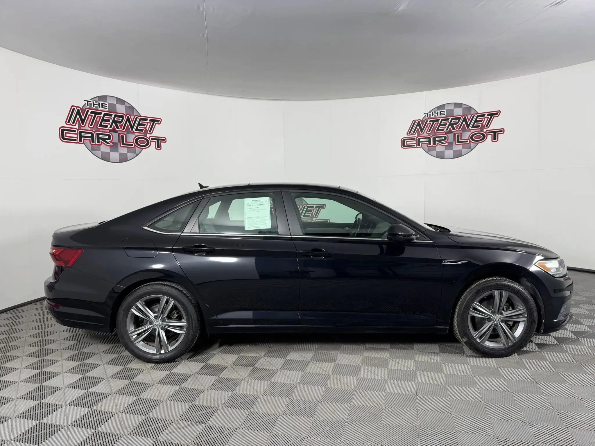 Used 2020 Volkswagen Jetta R-Line FWD image 8