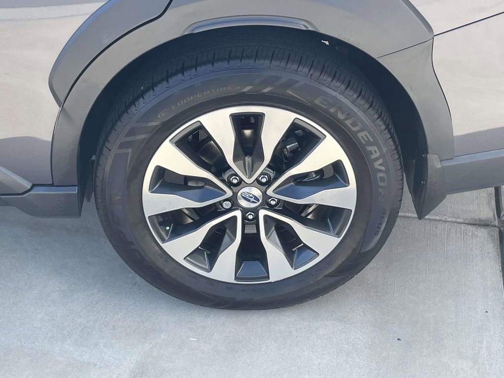 Used 2023 Subaru Outback Limited XT image 9