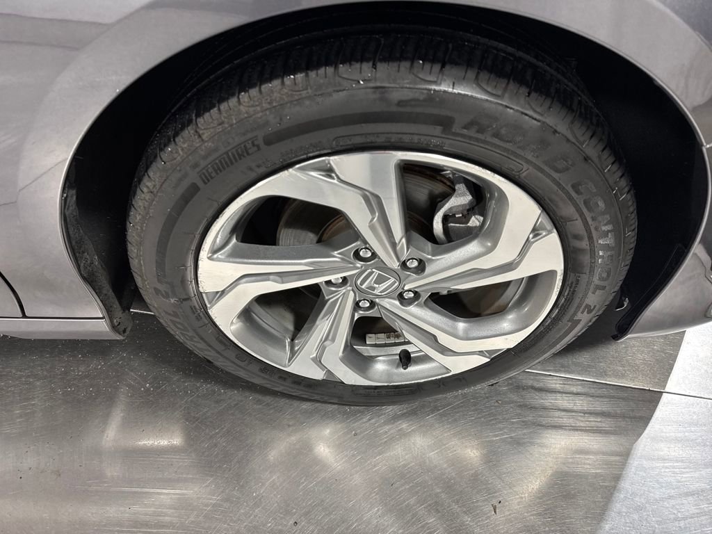 Certified 2018 Honda Accord EX image 16