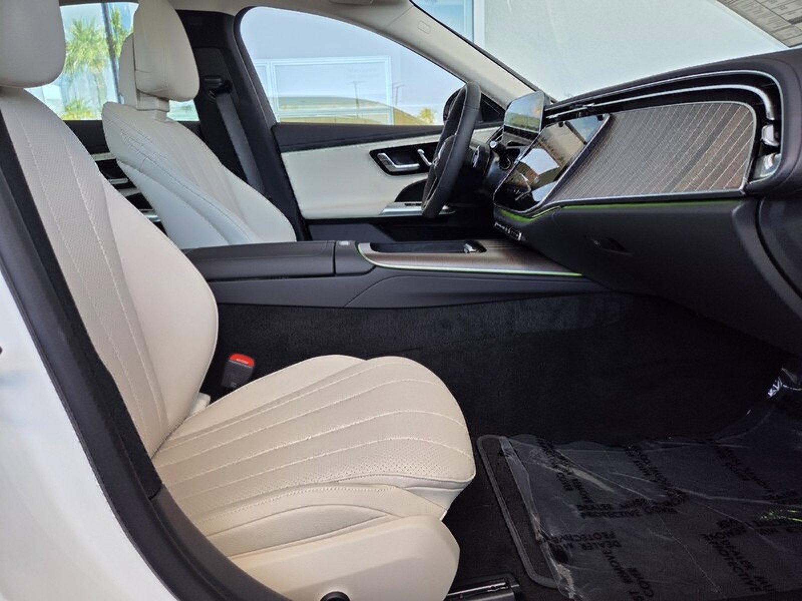 New 2026 Mercedes-Benz E 350 4MATIC Sedan image 17