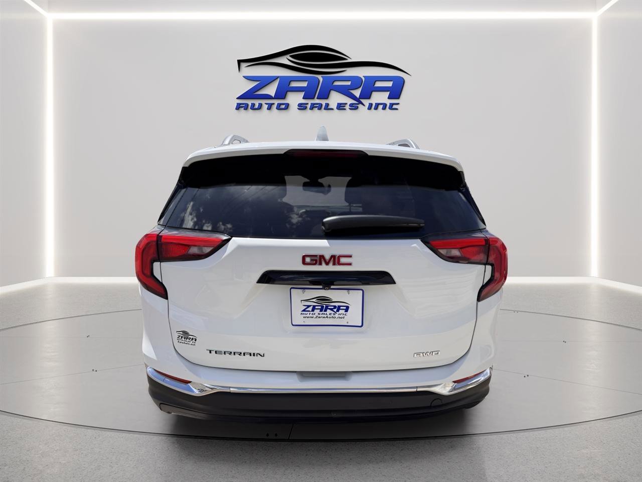 Used 2021 GMC Terrain SLT image 5