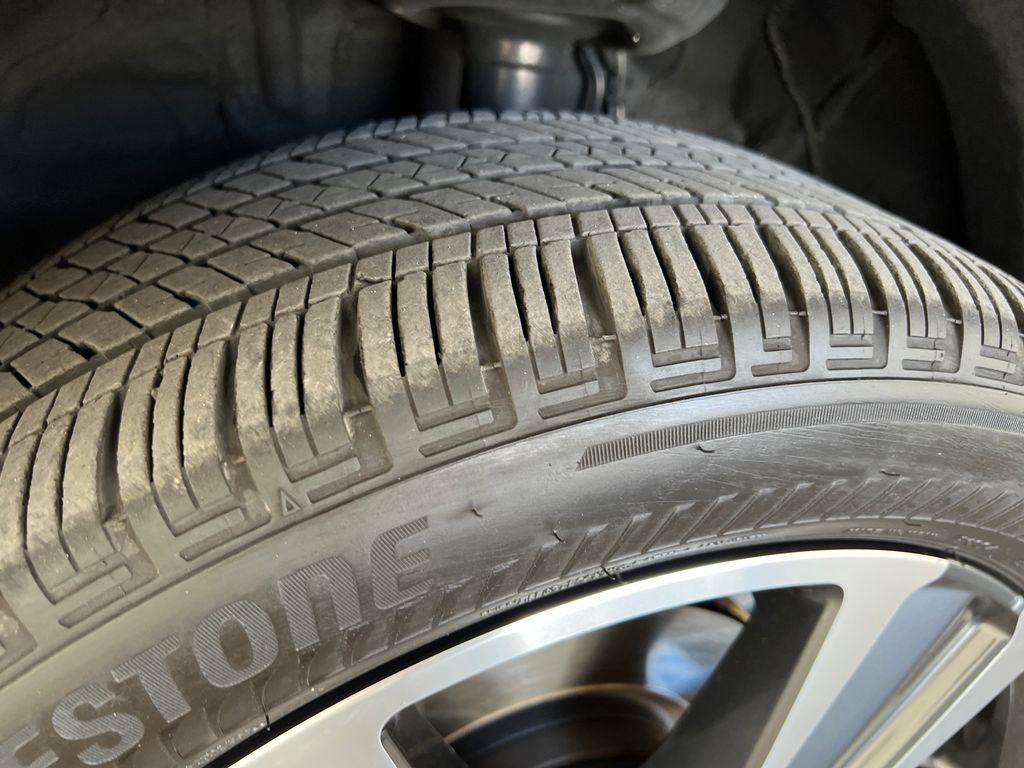Used 2022 Lexus UX 200 w/ Accessory Package (Z1) image 28