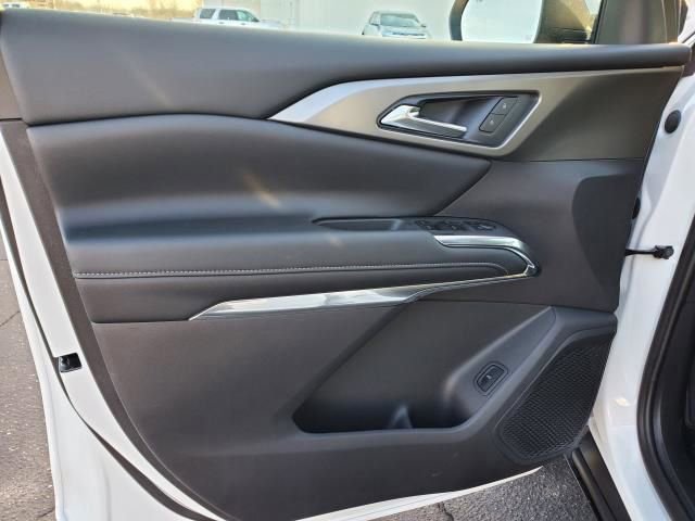 New 2026 Chevrolet Traverse LT w/ Driver Confidence Package image 13