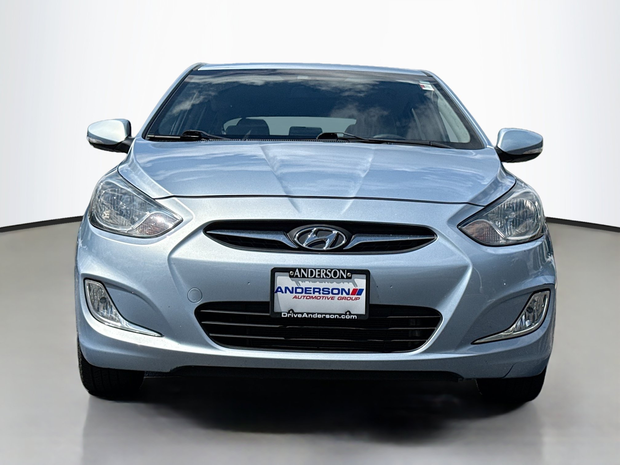 Used 2013 Hyundai Accent SE FWD image 17