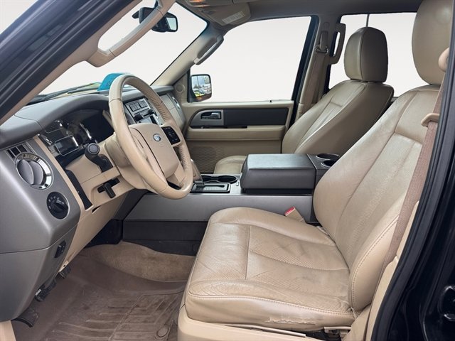 Used 2014 Ford Expedition EL XLT w/ Equipment Group 202A image 9