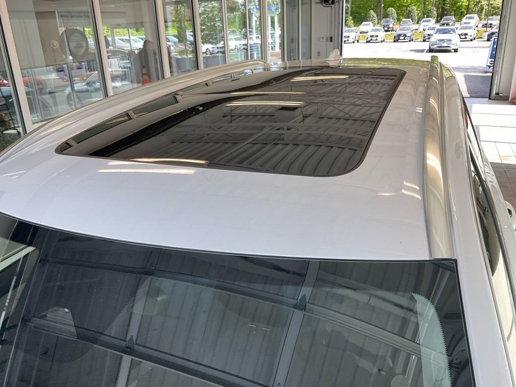 New 2025 Volvo XC90 T8 Plus w/ Protection Package Premier image 18
