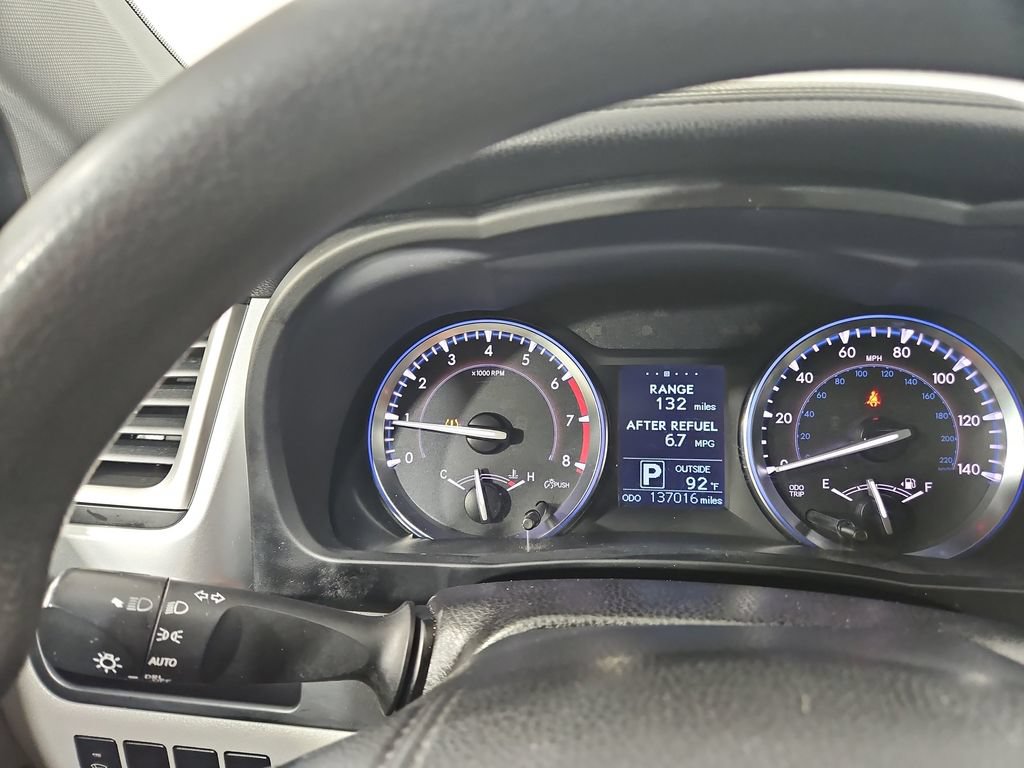 Used 2014 Toyota Highlander LE FWD image 16
