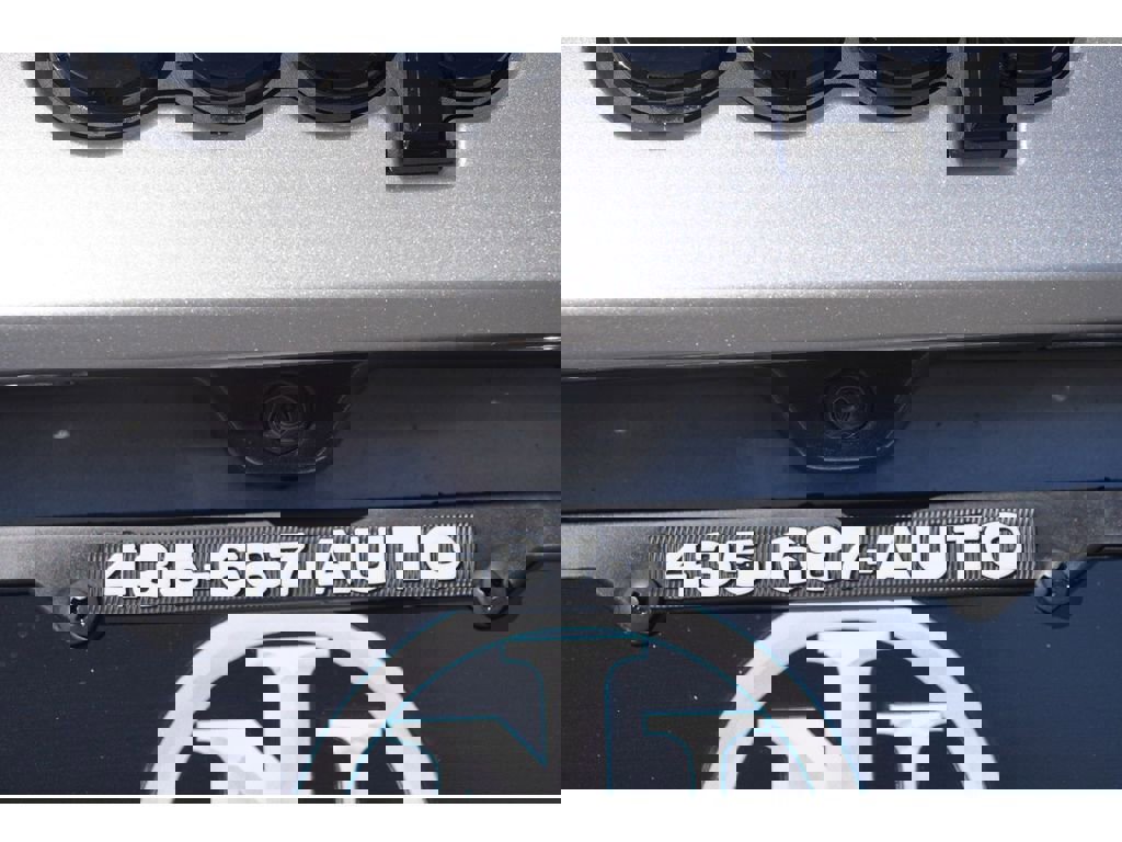 Used 2019 Jeep Grand Cherokee Altitude image 14