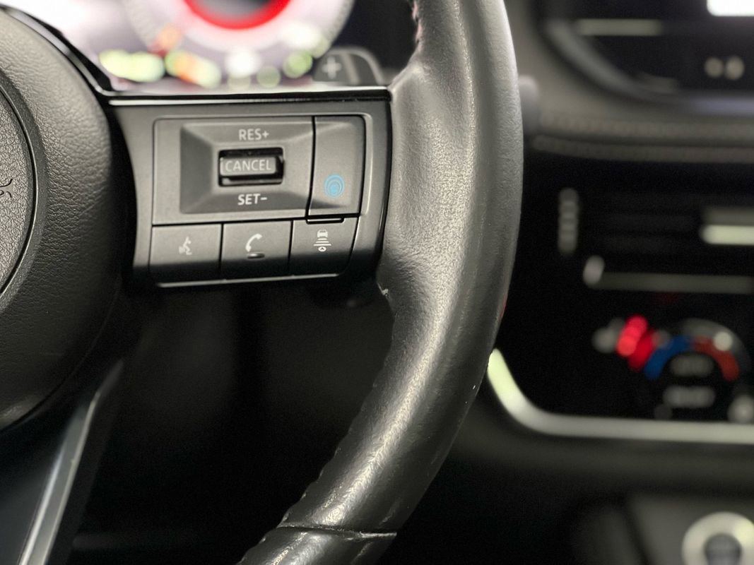 Used 2021 Nissan Rogue Platinum image 29