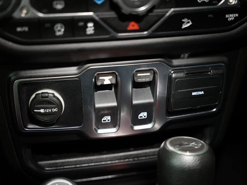 Used 2020 Jeep Wrangler Sport image 25