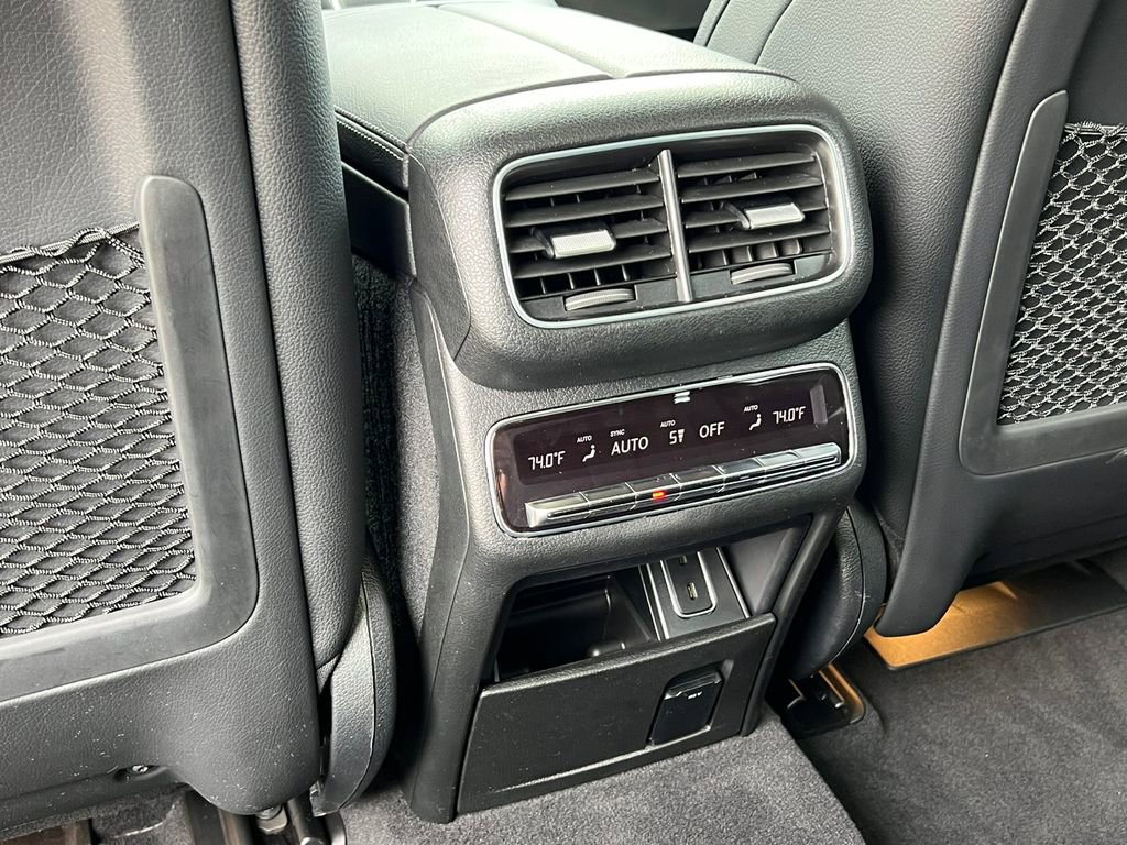 Used 2022 Mercedes-Benz GLE 350 4MATIC w/ AMG Line Exterior image 40