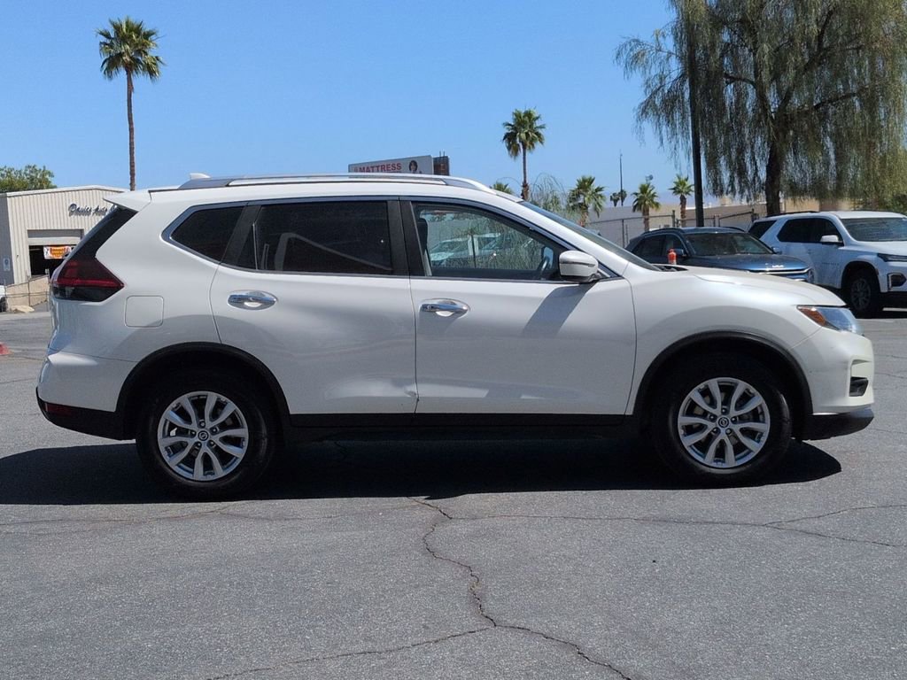Used 2020 Nissan Rogue SV image 5