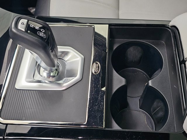 Used 2023 Land Rover Range Rover Evoque R-Dynamic SE image 16