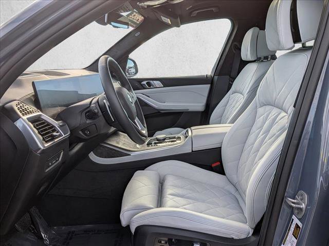 Used 2026 BMW X7 xDrive40i image 16