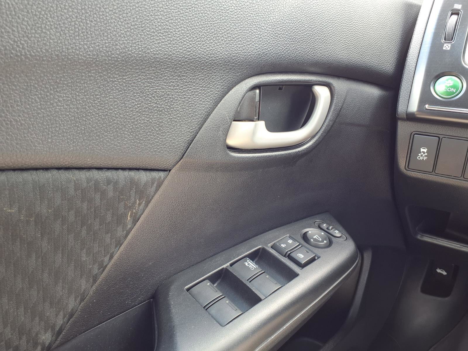 Used 2015 Honda Civic SE image 17