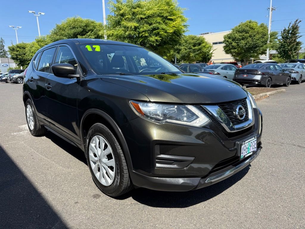 Used 2017 Nissan Rogue S FWD image 6