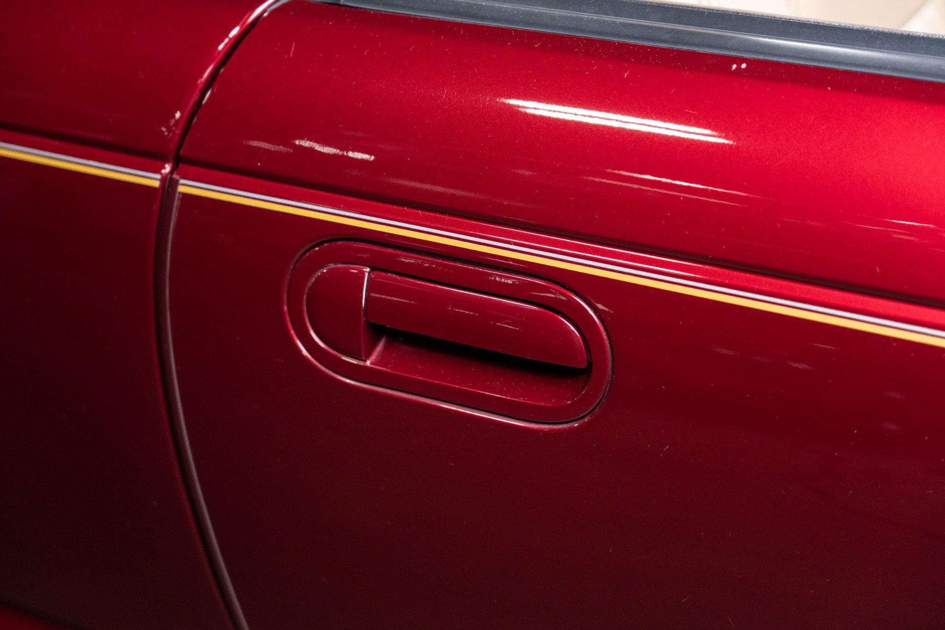 Used 2004 Ford Thunderbird Deluxe image 56