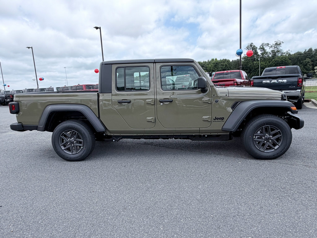 New 2026 Jeep Gladiator Sport AWD/4WD image 4