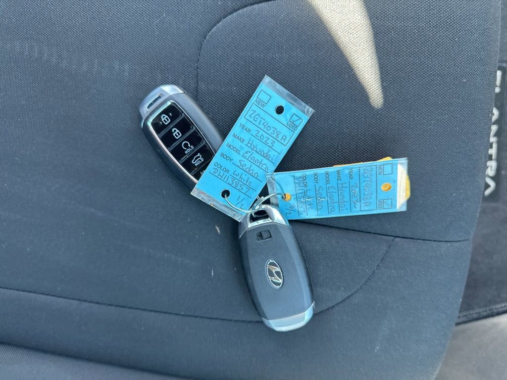 Used 2023 Hyundai Elantra SEL w/ Convenience Package image 34