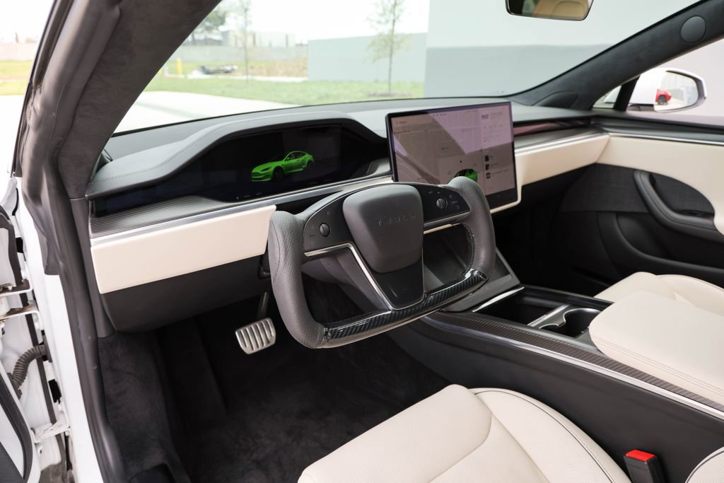 Used 2022 Tesla Model S Plaid image 14