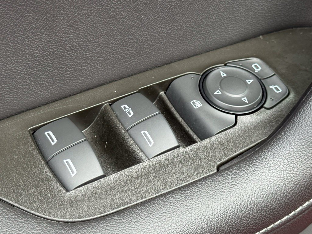Used 2024 Chevrolet Blazer LT w/ Convenience Package FWD image 18