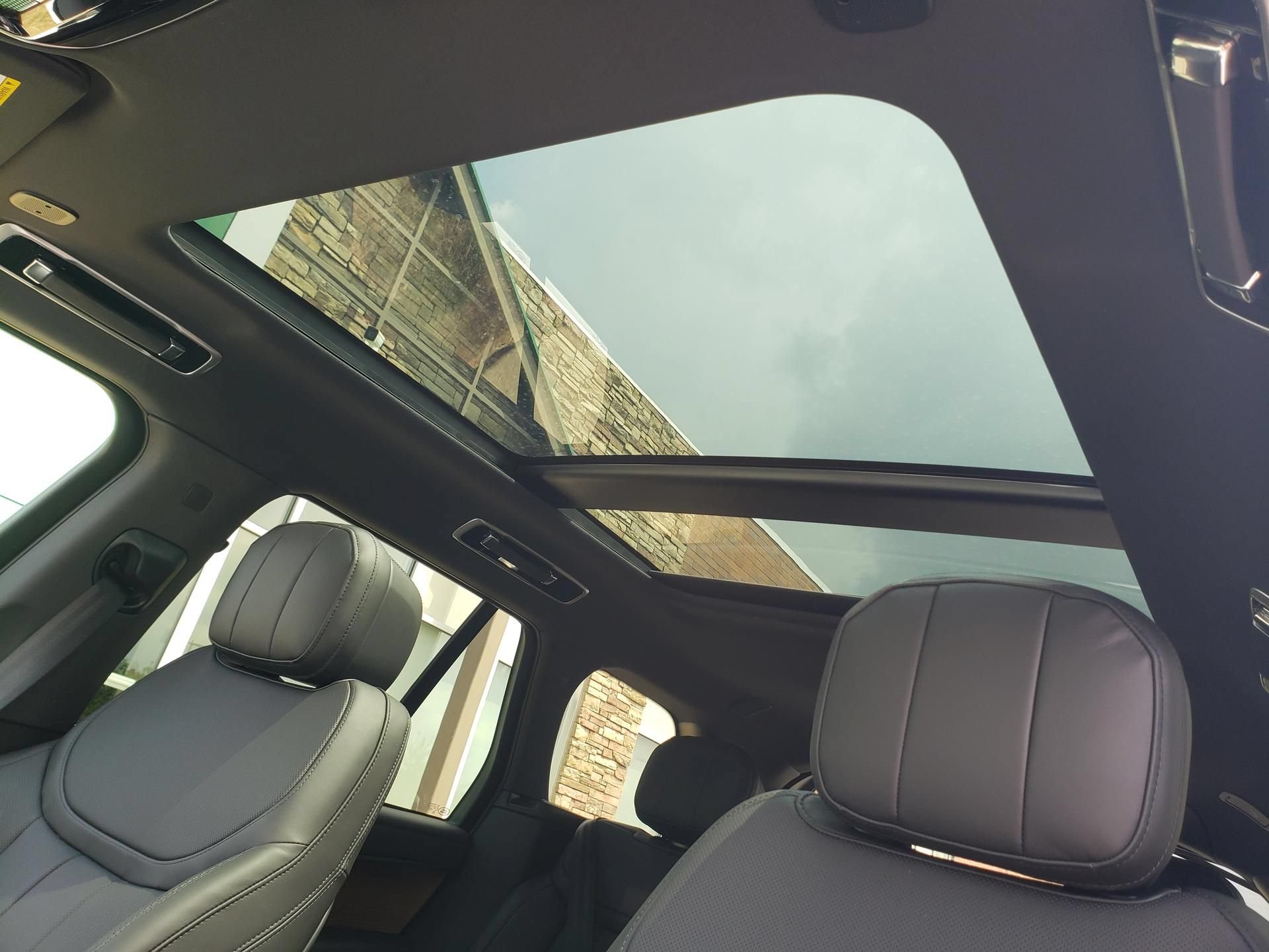 New 2026 Land Rover Range Rover SE AWD/4WD image 20