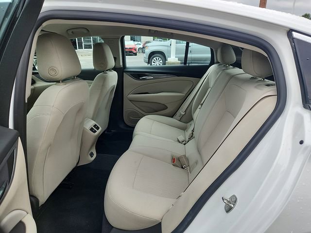 Used 2019 Buick Regal Preferred w/ Sights and Sounds Package FWD image 10