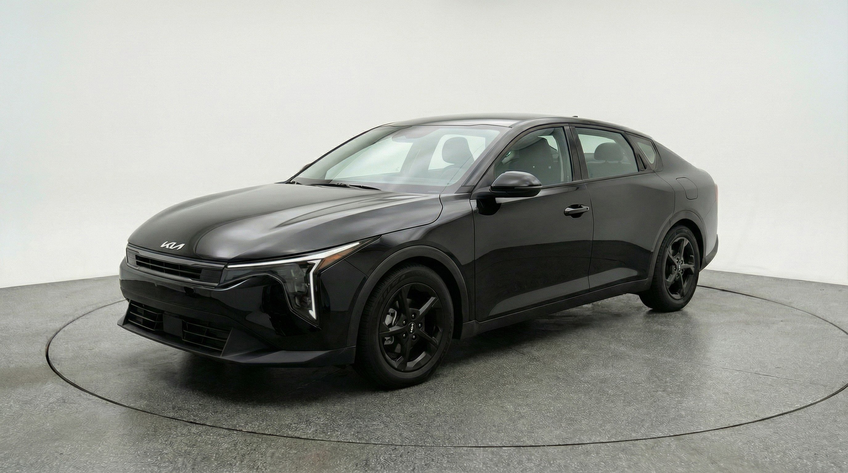 Used 2025 Kia K4 FWD image 3