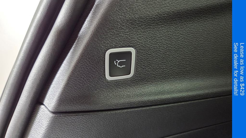 New 2025 Chrysler Pacifica Select w/ Fav Edition Package FWD image 12