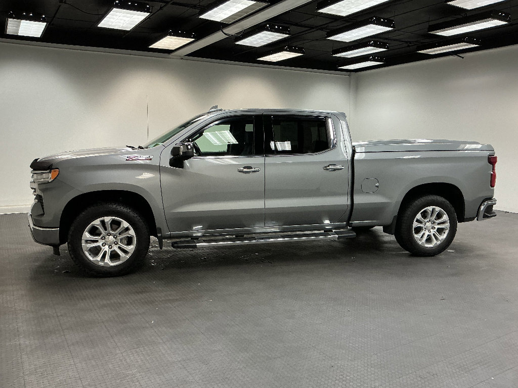 Used 2023 Chevrolet Silverado 1500 LTZ w/ LTZ Premium Package AWD/4WD image 2