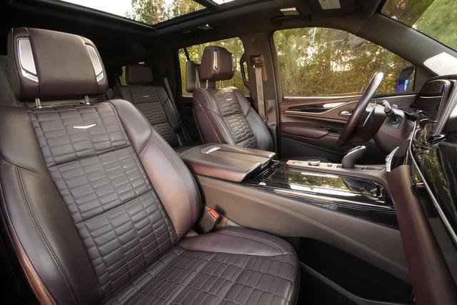 Used 2023 Cadillac Escalade V AWD/4WD image 25