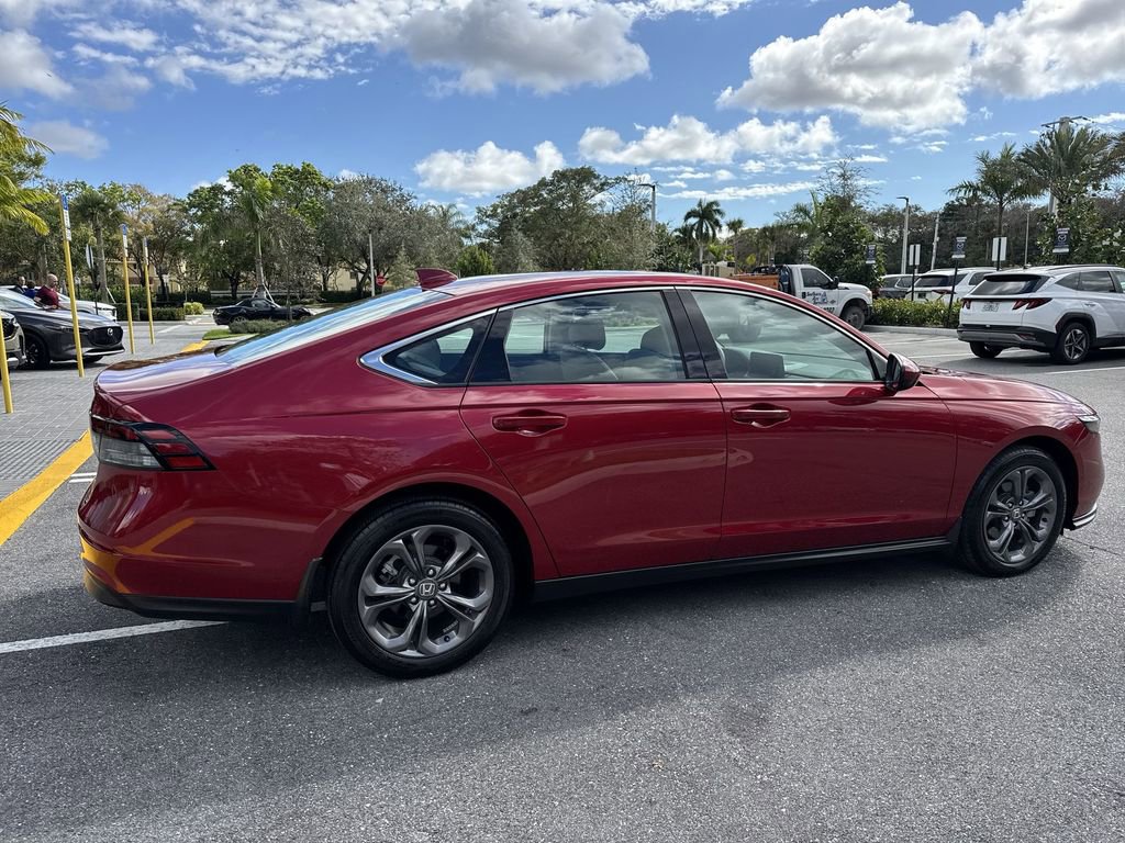 Used 2024 Honda Accord EX image 4