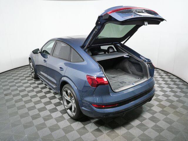 Used 2023 Audi e-tron S Prestige w/ Prestige Package AWD/4WD image 31