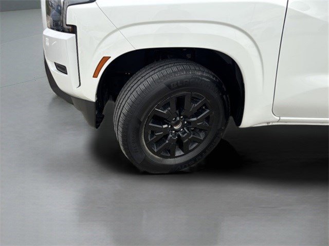 Used 2022 Nissan Frontier SV image 9