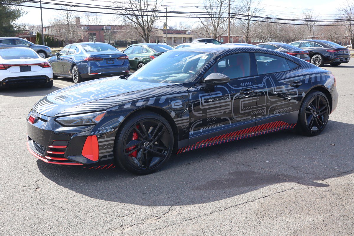 Used 2023 Audi RS e-tron GT video 1