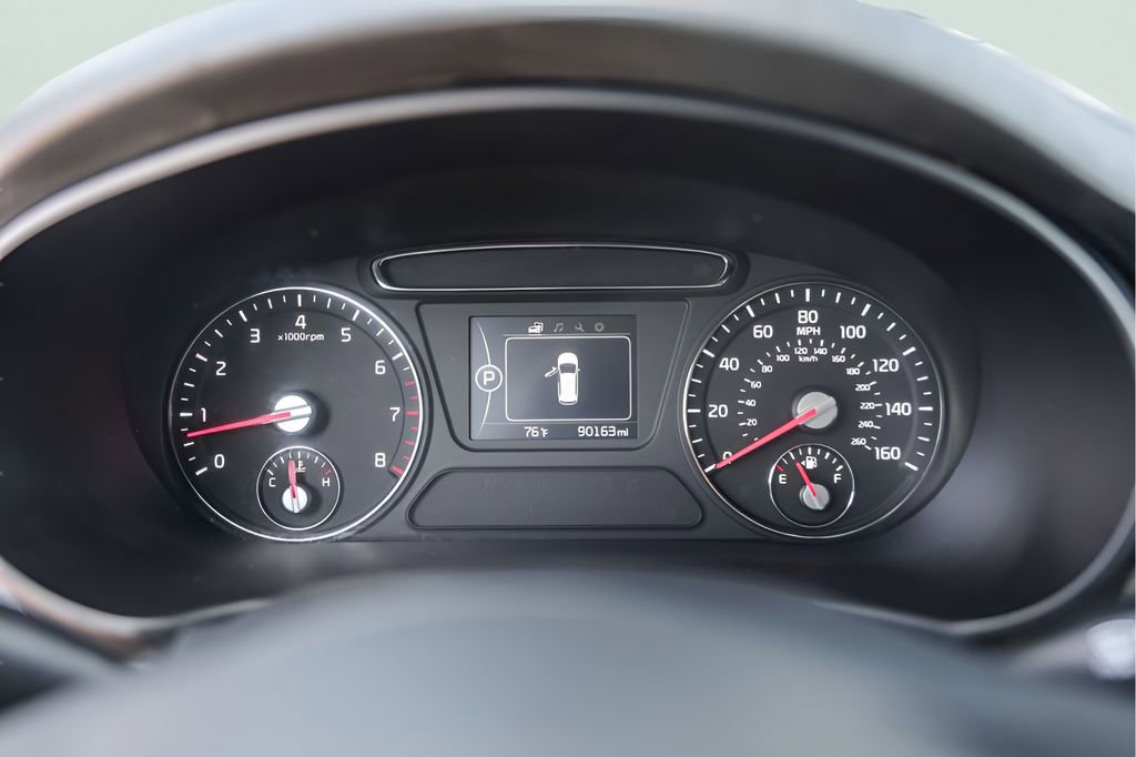 Used 2017 Kia Sorento AWD image 14