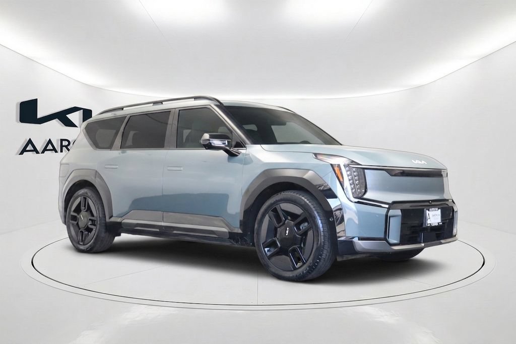 Used 2024 Kia EV9 GT-Line AWD/4WD image 3