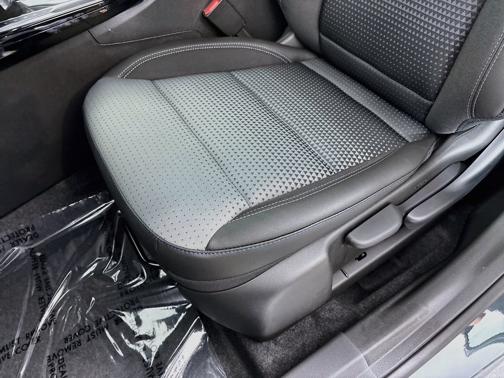 New 2026 Chevrolet Trax LT w/ Driver Confidence Package FWD image 18