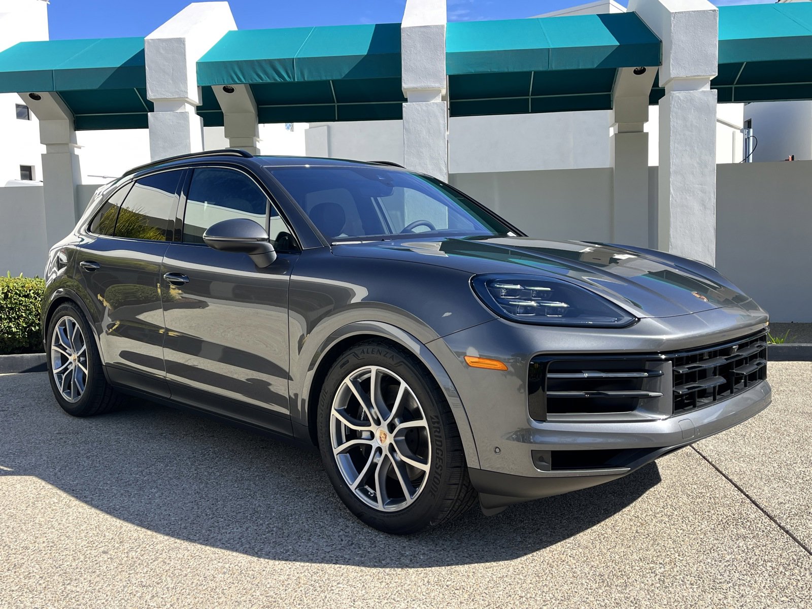 New 2025 Porsche Cayenne image 9