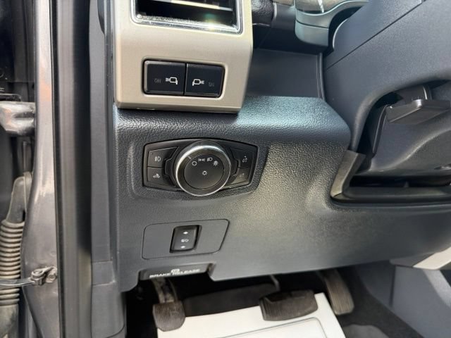 Used 2022 Ford F250 Lariat w/ Chrome Package AWD/4WD image 23